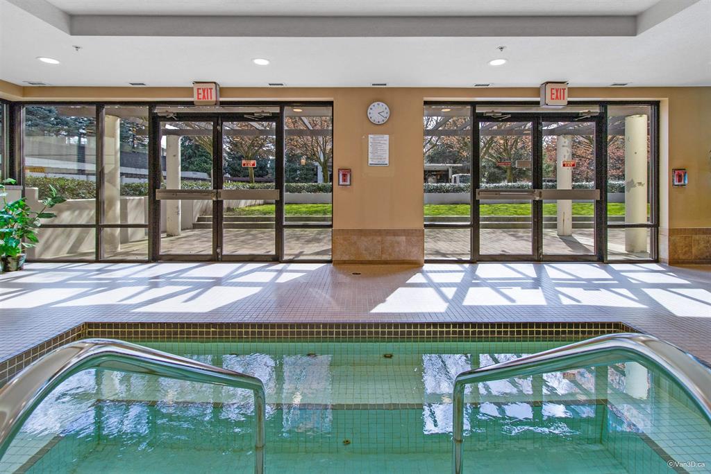 1106 2138 Madison Avenue Pool