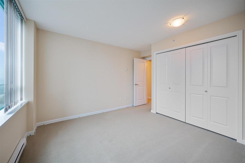 2303 4388 Buchanan Street Bedroom