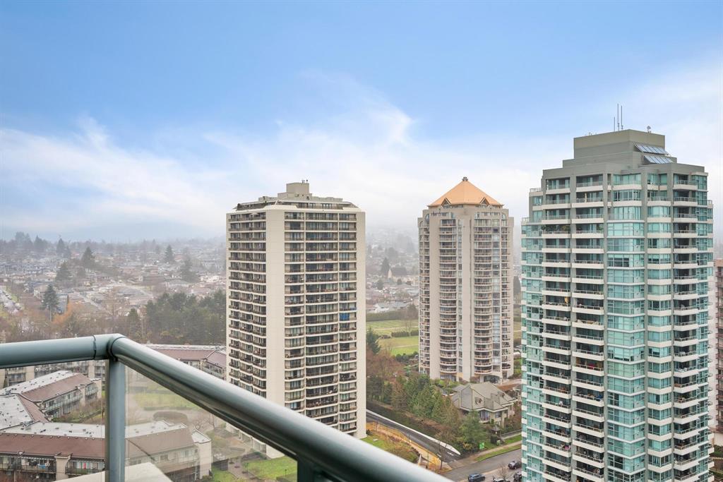 2303 4388 Buchanan Street View