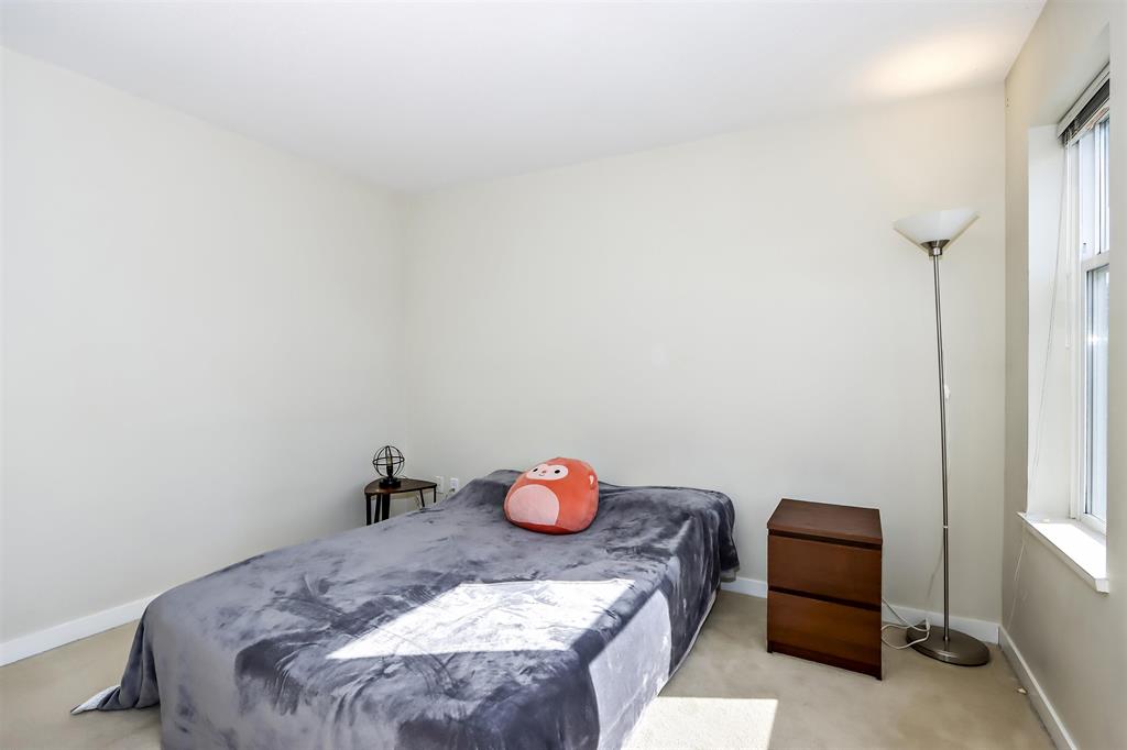 304 4728 Brentwood Drive Bedroom