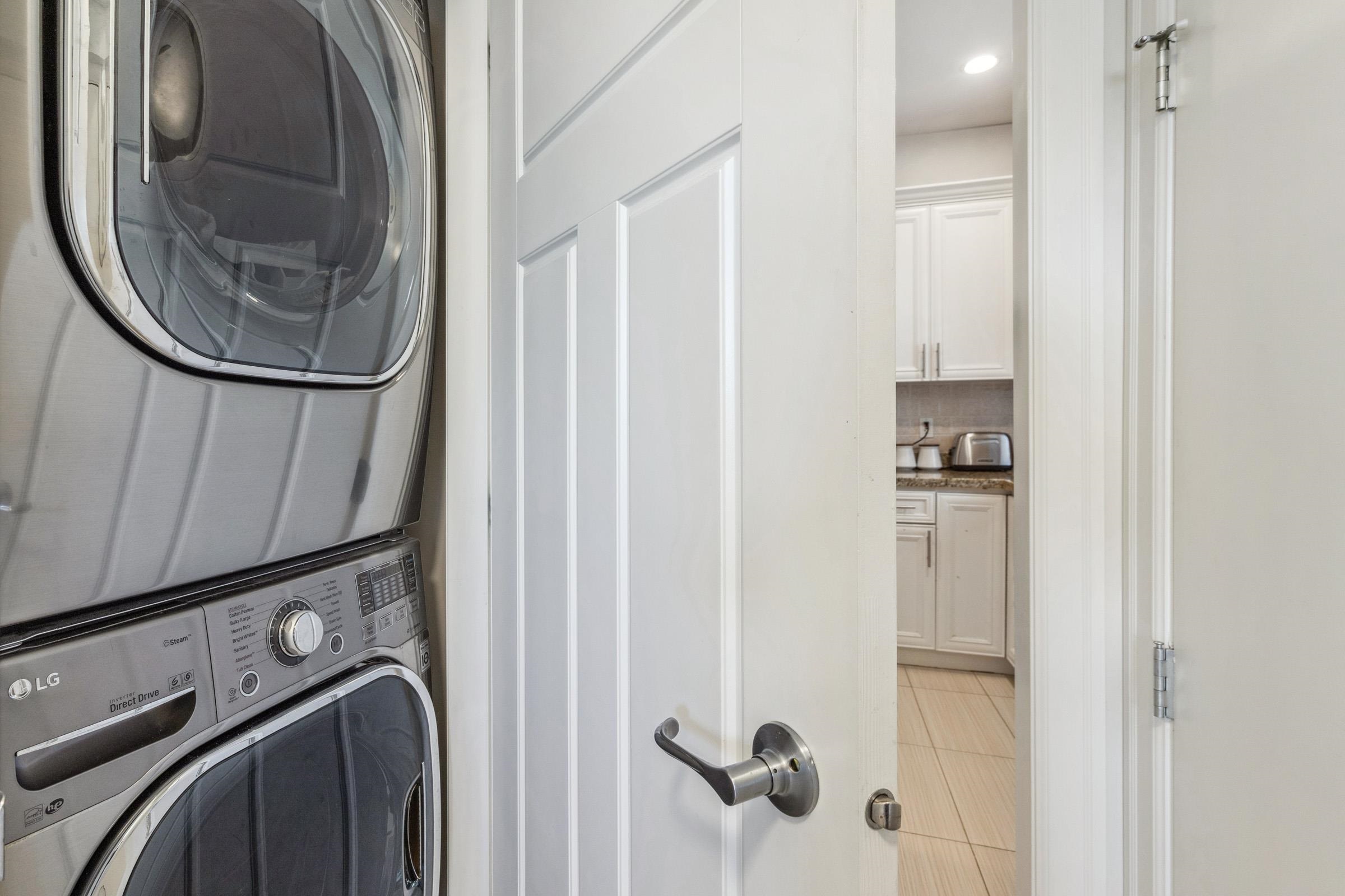 5668 Hardwick Street Washer Dryer