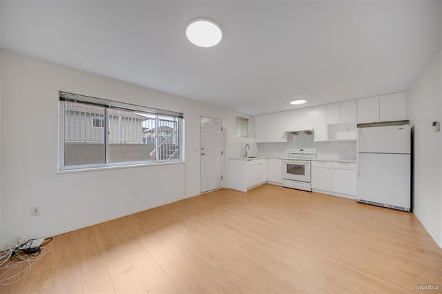 8035 15th Avenue Kitchen